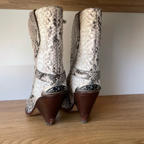 Isabel Marant snakeskin booties - Picture 4 of 15